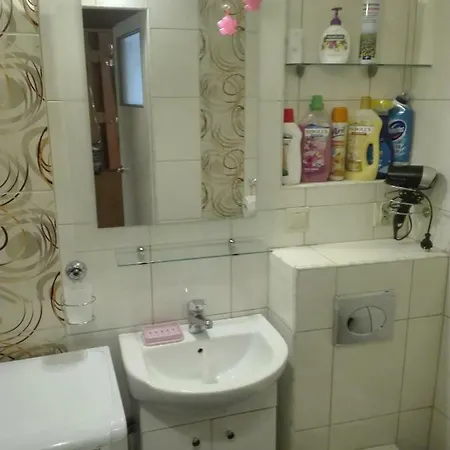 Apartament Spacerkiem Do Plazy Apartment *